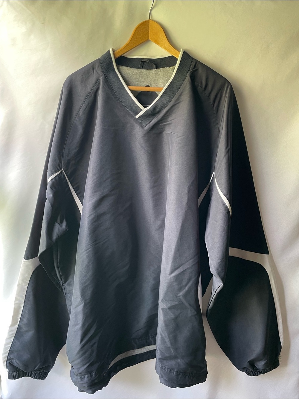 Men's Vintage Navy V-Neck Pullover Shirt with White Trim